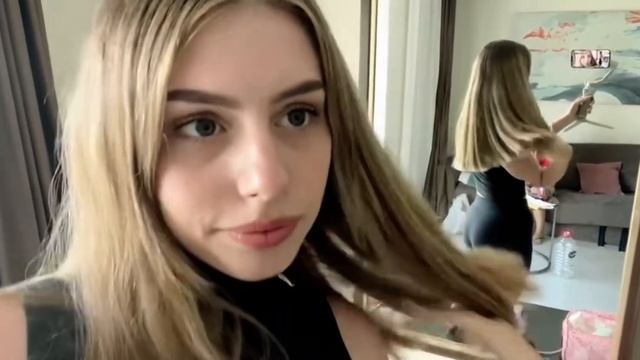 🍑🍑🍑БАРБИ ГЕРЛ ПОКАЗАЛА ПОПУ В ЗЕРКАЛЕ 🍑🍑🍑