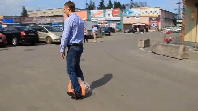 Поездка на моноколесе спустя всего 5 минут обучения! смотреть онлайн