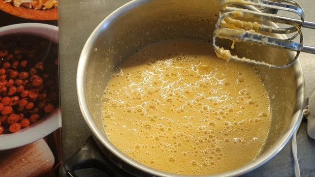 ПИРОГ "Мандаринка".ОЧЕНЬ ЛЕГКИЙ РЕЦЕПТ.ТАКОГО ВЫ ЕЩЕ НЕ ПРОБОВАЛИ #рецепты #готовимдома #вкуснаяеда смотреть онлайн