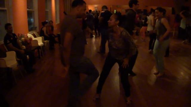 Cindy Orellana and Carlos Gonzalez , Fuego y Candela Salsa Social, 2013, Boston Salsa Dance смотреть онлайн