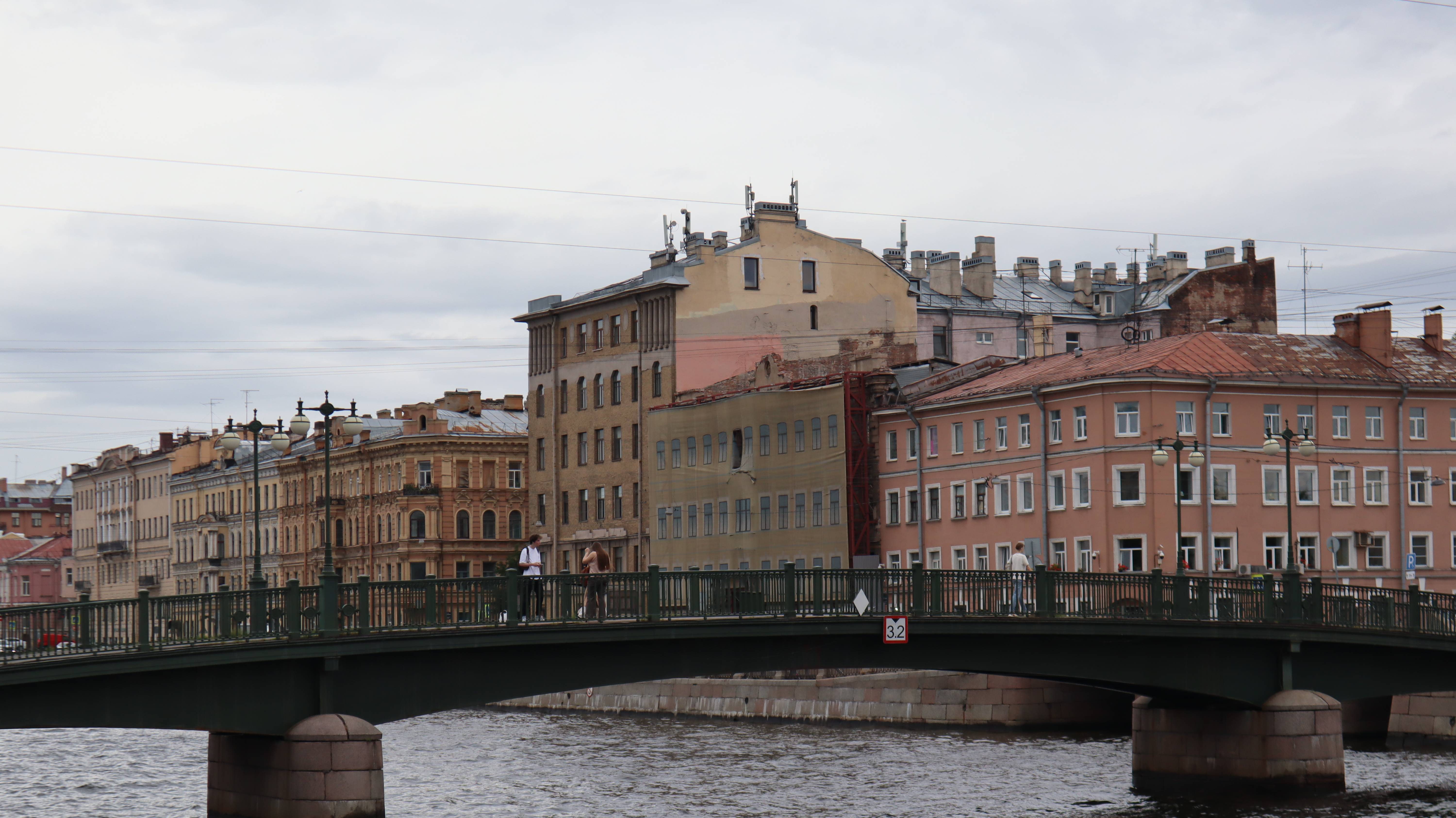 в Петербурге. июльские и ноябрьские фотокадры.