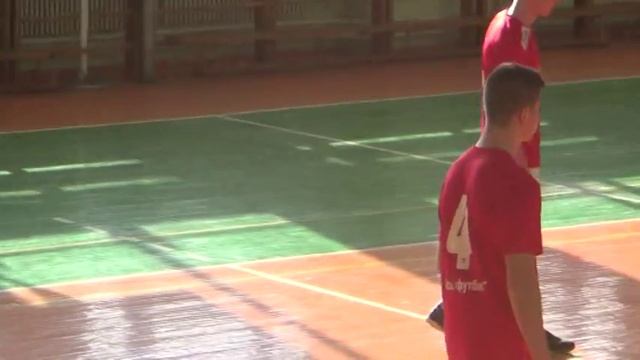 8Фонарь–Секвойя 2000 смотреть онлайн