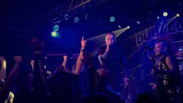 Booze & Glory "Julie", 2024-03-11, Cassiopeia, Berlin смотреть онлайн