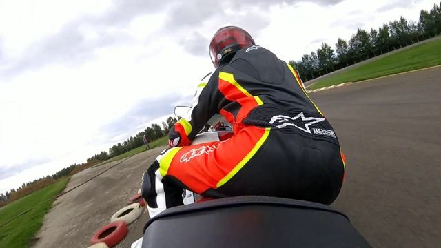 a lap of Circuit Skat Kart смотреть онлайн