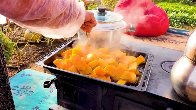 Village Life Vlog - We Made Dessert With Black Pepper In The Wood Stove - Laz Pastry (Dessert)