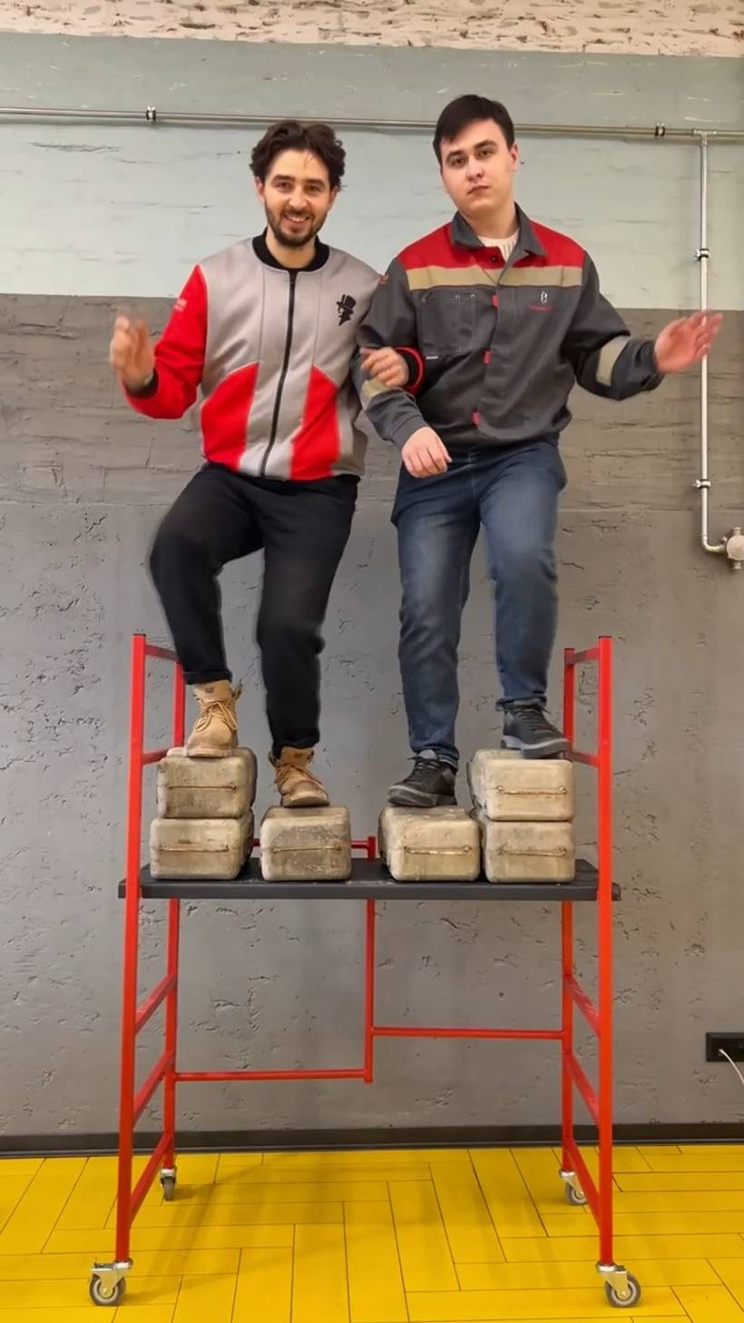 Помост малярный с нагрузкой выше 300 кг. Испытание подмости строительного H100 Промышленник смотреть онлайн