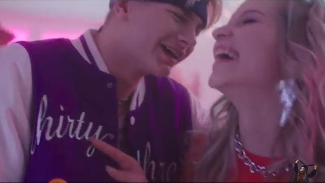 Половина клипа ЛЕДИ ДИАНЫ Hey Boy смотреть онлайн