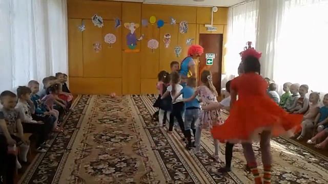 Игра «Поймай хвостик обезьяны»