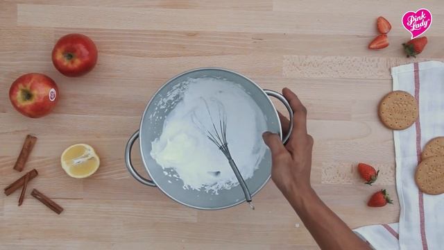 Pink Lady®️ Apple Crumble смотреть онлайн