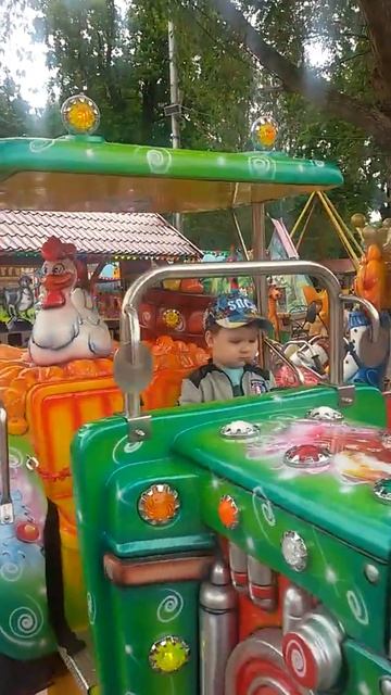 Отдыхаем в парке Гагарина) 15.06.2017 смотреть онлайн