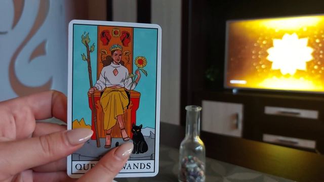 НОВИ КАРТИ!РЕВЮ НА КОЛОДАТА -Modern Witch Tarot Deck смотреть онлайн