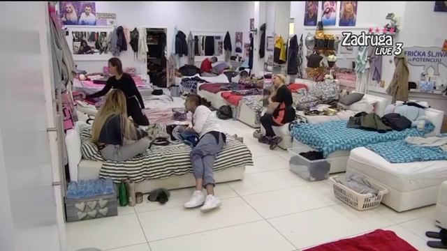 Fran, Nataša i Rialda o Alex - 25.11.2020 Zadruga 4 смотреть онлайн