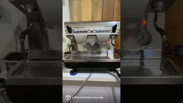 Nuova Simonelli Appia II Compact - Repair Main Board setelah mengalami error pada proses Auto Fill смотреть онлайн