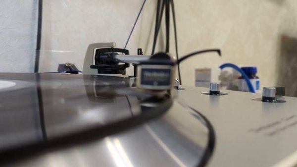 Technics EPC-205CMK3 working video