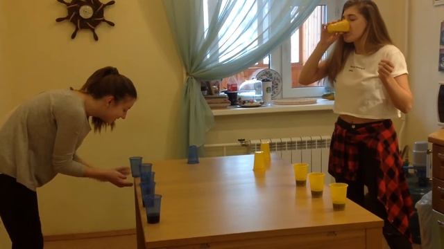 FLIP CUP GAME // Ann Wave смотреть онлайн