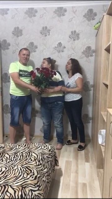 Брат поздравил сестру с годовщиной смотреть онлайн