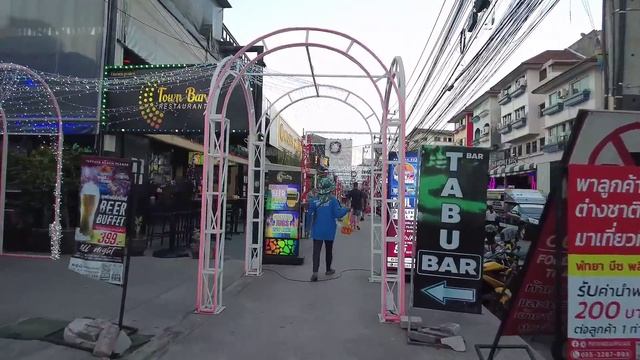 Pattaya Soi Buakhao,Soi Lengkee Chaiyapoon and Soi Lengkee, December 2023 смотреть онлайн