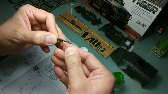 Meng 1/35 Russian Gaz Tiger part 5 смотреть онлайн