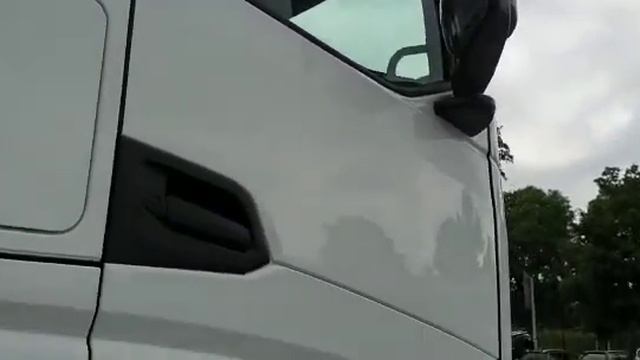 VAEX - New Iveco X-Way смотреть онлайн