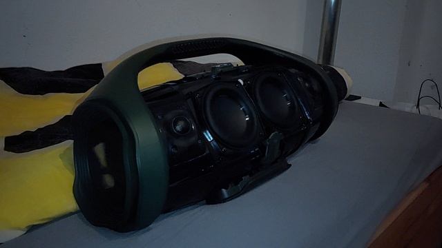 JBL Boombox 2 (Clean Low HZ Bass Test) смотреть онлайн