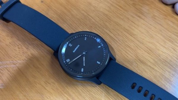 Mengenal Hybrid Smartwatch: Garmin Vivomove Sport