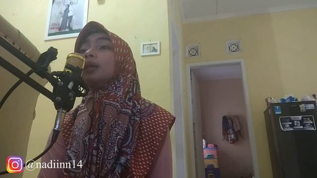 Waktu Yang Salah - Cover By Nadia FN смотреть онлайн