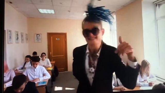 Угадай песню по картинкам здесь секунд смотреть онлайн