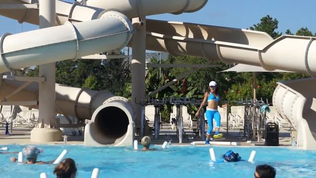 Aqua Zumba - Karma Chameleon смотреть онлайн