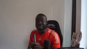 Когда я впервые оказался в самолете среди русских, подумал что они меня убьют.