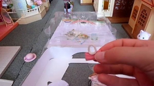 Sylvanian Families Persian Cat Town Girl Series Fashion Play Set Unboxing