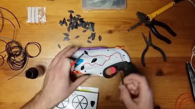 Using a 3d pen to make embossed details. смотреть онлайн