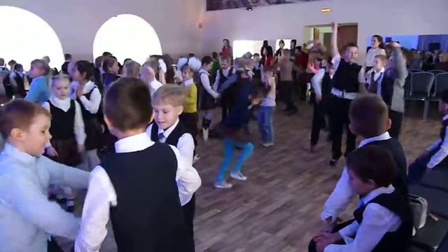 2018 Прощание с азбукой, первый выезд, 1Д 82 школа Владивосток смотреть онлайн