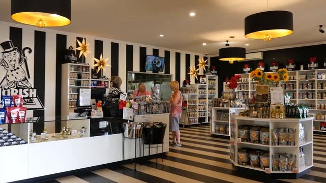 Mondo Nougat and Morish Nuts, Swan Valley | Caravan & Camping WA (S1 Ep6.8) смотреть онлайн