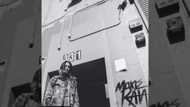 Moxie Raia - Bad Decisions (Original Version) смотреть онлайн
