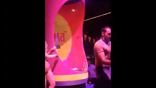 Rihanna - Only Girl (Remix) смотреть онлайн