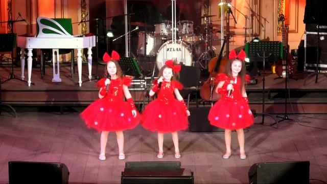 Подих весни 4 роки! Тріо "До-Ре-Мі" смотреть онлайн