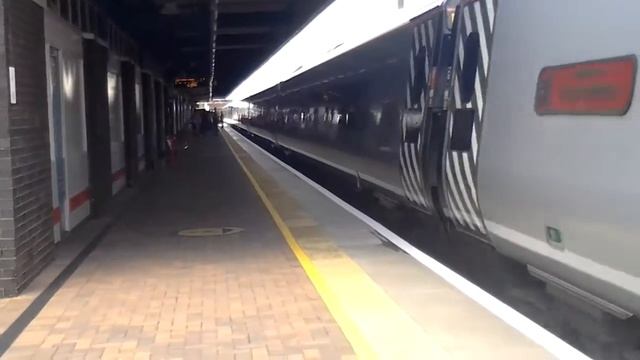 Pendilino arriving @warrington bank quay forming the 1422 service to liverpool lime street смотреть онлайн