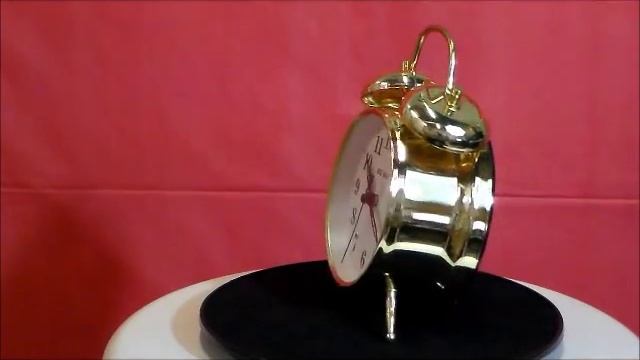 Westclox 70010G Big Ben Classic Battery Powered Loud Twin Bell Analog Alarm Clock смотреть онлайн