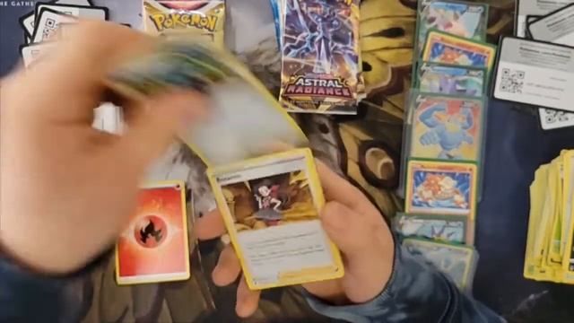 ASTRAL RADIANCE Box Opening POKÉMON Cards смотреть онлайн