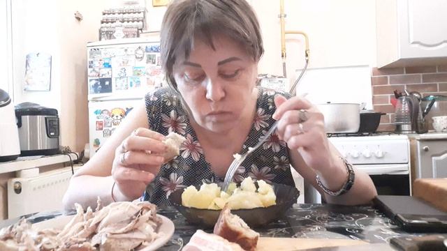 Ем Кролика 🐇в первые , Мукбанг смотреть онлайн