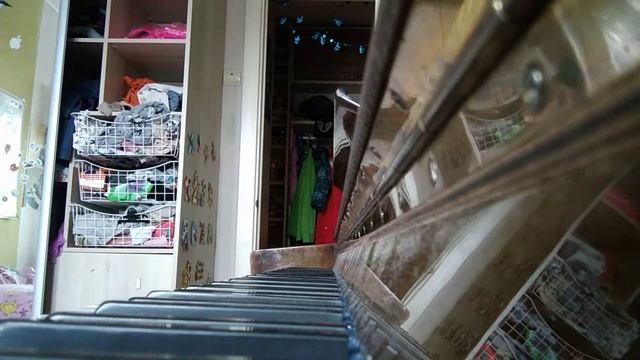 Играю на фортепиано смотреть онлайн