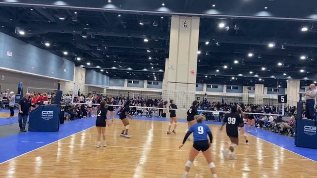 Carolina CHAOS 17 Royal vs. CJV 17 Vanessa Set 2 смотреть онлайн