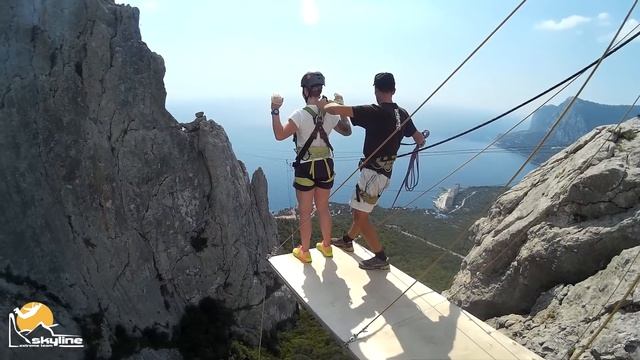 Маша Ilias-kay Rope jumping with Skyline x-team in Crimea смотреть онлайн