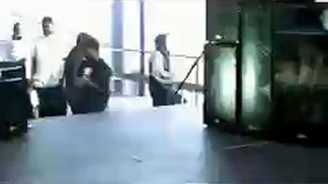 Eminem - loseyourshelf смотреть онлайн