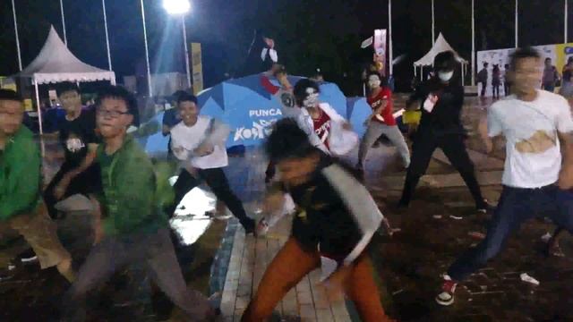 Kagamine Len - Plus Danshi Dance Cover @ HelloFest10 смотреть онлайн
