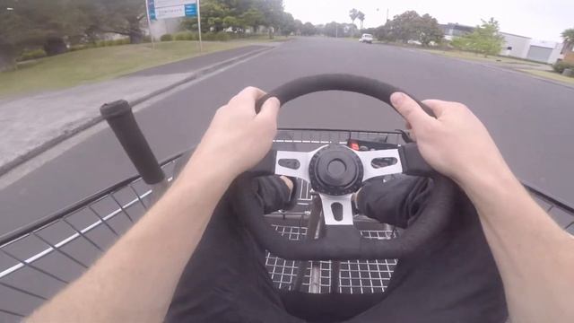 Drifting My Shopping Trolley Go-Kart! смотреть онлайн