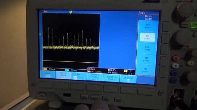 Side Tracked while checking out a Tektronix Spectrum Analyzer 2792 смотреть онлайн