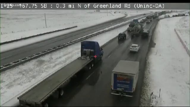 At least 20 cars involved in wreck on I-25 near Greenland смотреть онлайн