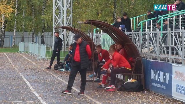 Команда спортшколы «Дорожник» продолжает борьбу за чемпионство в Первенстве области по футболу смотреть онлайн