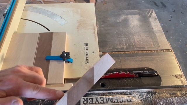 Fancy end grain Cutting Board, Maple and Black walnut Maple and walnut cutting board смотреть онлайн